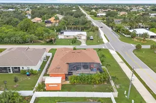 9685 Arnaz Cir, Port Charlotte, FL 33981 - Photo 43