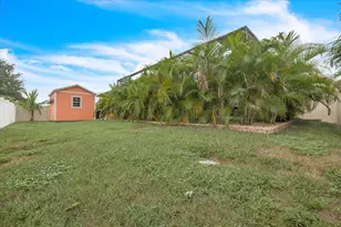 9685 Arnaz Cir, Port Charlotte, FL 33981 - Photo 41