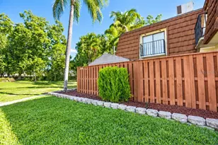5214 Cedarbend Dr, Fort Myers, FL 33919 - Photo 19