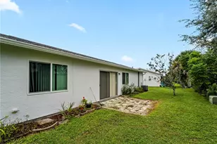8130 Pickwick Rd, North Port, FL 34287 - Photo 37