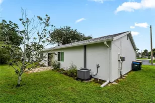 8130 Pickwick Rd, North Port, FL 34287 - Photo 35