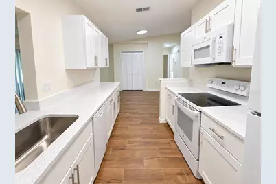902 W Shannon Court, Venice, FL 34293 - Photo 13