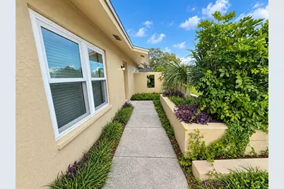 902 W Shannon Court, Venice, FL 34293 - Photo 3
