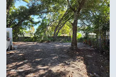 4044 S Mark Drive, Sarasota, FL 34232 - Photo 5