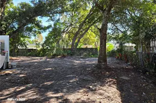 4044 S Mark Dr, Sarasota, FL 34232 - Photo 5