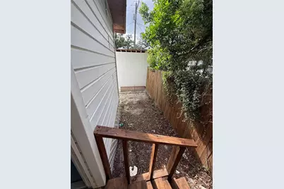 1202 E Osborne Avenue, Tampa, FL 33603 - Photo 21