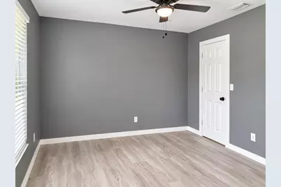 8439 Glover Avenue, North Port, FL 34291 - Photo 17