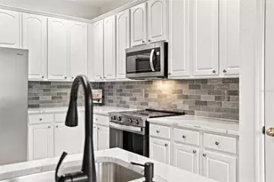 27824 Arrowhead Cir, Punta Gorda, FL 33982 - Photo 9