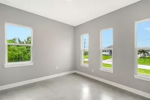 8147 Tracy Cir, Port Charlotte, FL 33981 - Photo 19