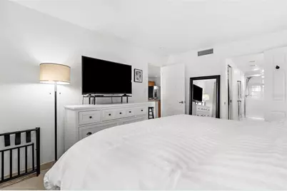 600 Sutton Place #101B, Longboat Key, FL 34228 - Photo 13
