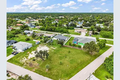 2425 Woodyglen Street, Port Charlotte, FL 33948 - Photo 5