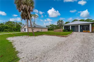 1027 Campbell St, Port Charlotte, FL 33953 - Photo 3