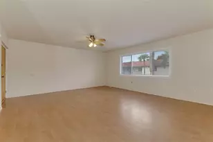 360 Base Ave E, Venice, FL 34285 - Photo 9