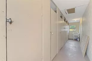 360 Base Ave E, Venice, FL 34285 - Photo 27