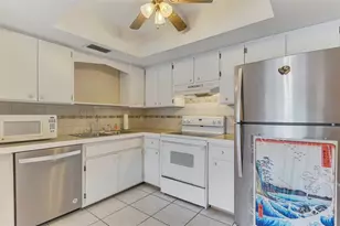 360 Base Ave E, Venice, FL 34285 - Photo 13