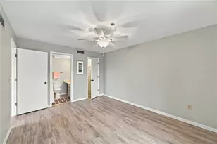 104 Capri Isles Blvd, Venice, FL 34292 - Photo 13