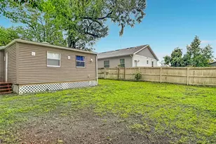 8618 20th St, Tampa, FL 33619 - Photo 47