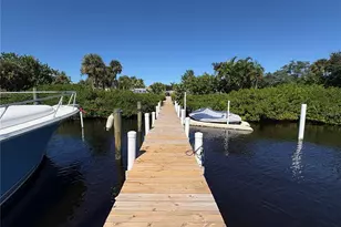 108 Sunrise Dr, Nokomis, FL 34275 - Photo 5