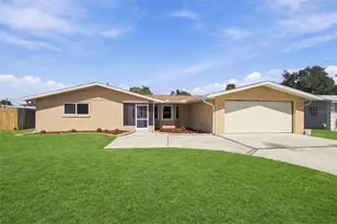 1105 Gulf Coast Blvd, Venice, FL 34285 - Photo 1