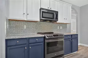 10134 Algren Pl, Port Charlotte, FL 33981 - Photo 9