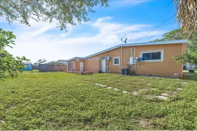 22127 Felton Avenue, Port Charlotte, FL 33952 - Photo 31