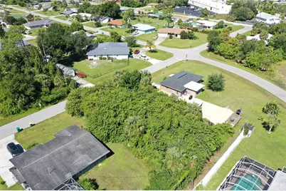 581 Spruce Street NW, Port Charlotte, FL 33952 - Photo 5
