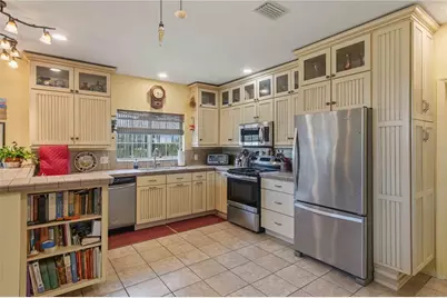 141 Summerset Drive, Punta Gorda, FL 33982 - Photo 13