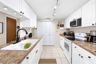 2247 Rio De Janeiro Avenue, Punta Gorda, FL 33983 - Photo 29