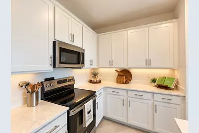 17560 Opal Sand Drive #301, Venice, FL 34293 - Photo 5