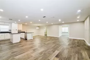 10422 Jane Eyre Dr, Orlando, FL 32825 - Photo 3