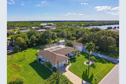 539 Woodland Avenue NW, Port Charlotte, FL 33952 - Photo 45