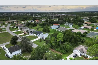385 Malpelo Avenue, Punta Gorda, FL 33983 - Photo 9