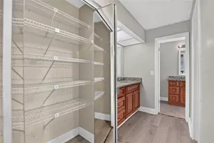 3122 Reseda Ct, Tampa, FL 33618 - Photo 25