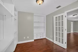 3122 Reseda Ct, Tampa, FL 33618 - Photo 11