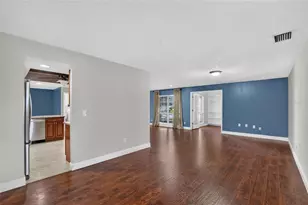 3122 Reseda Ct, Tampa, FL 33618 - Photo 17