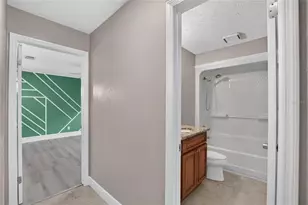3122 Reseda Ct, Tampa, FL 33618 - Photo 39