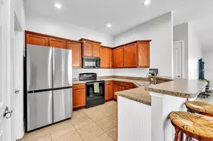 10912 Kirkwall Port Dr, Wimauma, FL 33598 - Photo 9