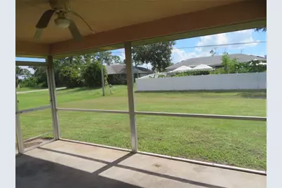 18439 Lamont Avenue, Port Charlotte, FL 33948 - Photo 21