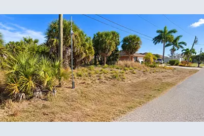 18034 Avonsdale Circle, Port Charlotte, FL 33948 - Photo 3