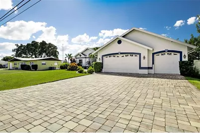13361 Marquette Boulevard, Fort Myers, FL 33905 - Photo 7