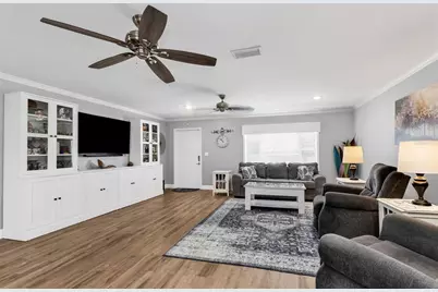 574 Azalea Avenue NW, Port Charlotte, FL 33952 - Photo 3