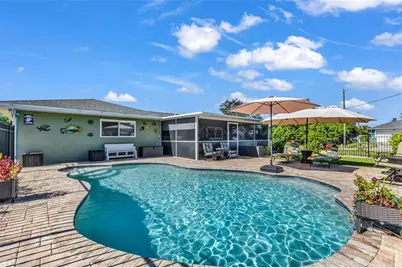574 Azalea Avenue NW, Port Charlotte, FL 33952 - Photo 27