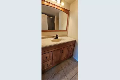 9640 Windsor Gardens Lane #104, Fort Myers, FL 33919 - Photo 11