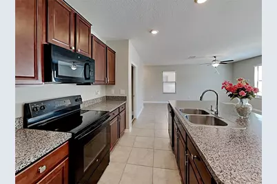 14612 Crescent Rock Drive, Wimauma, FL 33598 - Photo 5