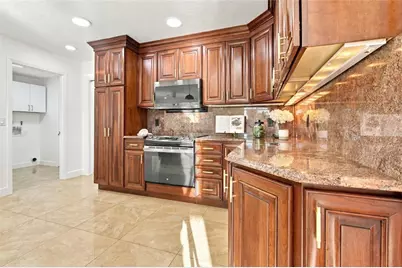 511 Bonito Avenue, Nokomis, FL 34275 - Photo 11