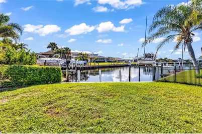 2161 Aqui Esta Drive, Punta Gorda, FL 33950 - Photo 9