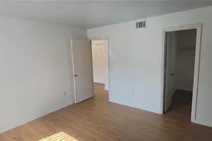913 SE Mayo Dr, Crystal River, FL 34429 - Photo 9