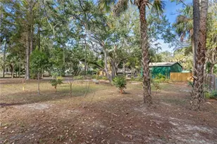 193 Gladys Ave, Inglis, FL 34449 - Photo 37