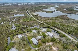 13465 W Hillbilly Ln, Crystal River, FL 34429 - Photo 21
