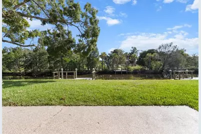11286 W Bayshore Drive, Crystal River, FL 34429 - Photo 23